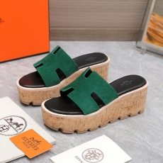 Hermes Slippers